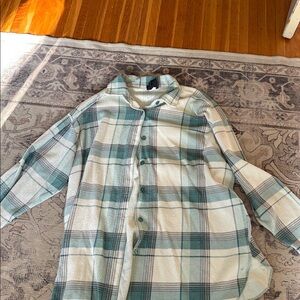 Plaid Button-Up Shirt in Green and Cream
